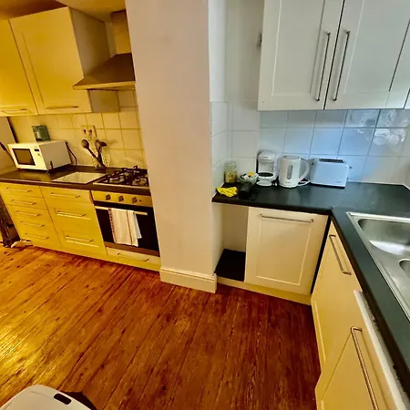 Delightful Garden Flat Clifton Bs8 Apartamento