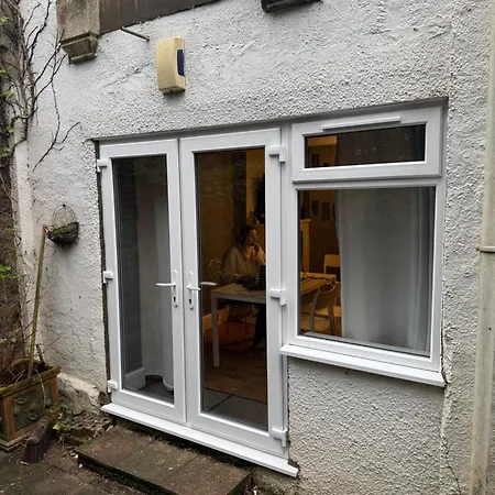 Delightful Garden Flat Clifton Bs8 Apartamento