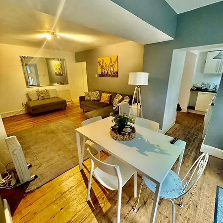 Apartamento Delightful Garden Flat Clifton Bs8 *